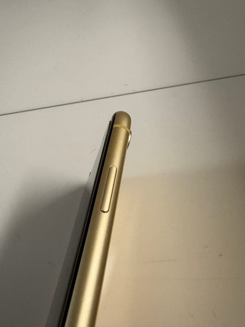 iPhone XR イエロー