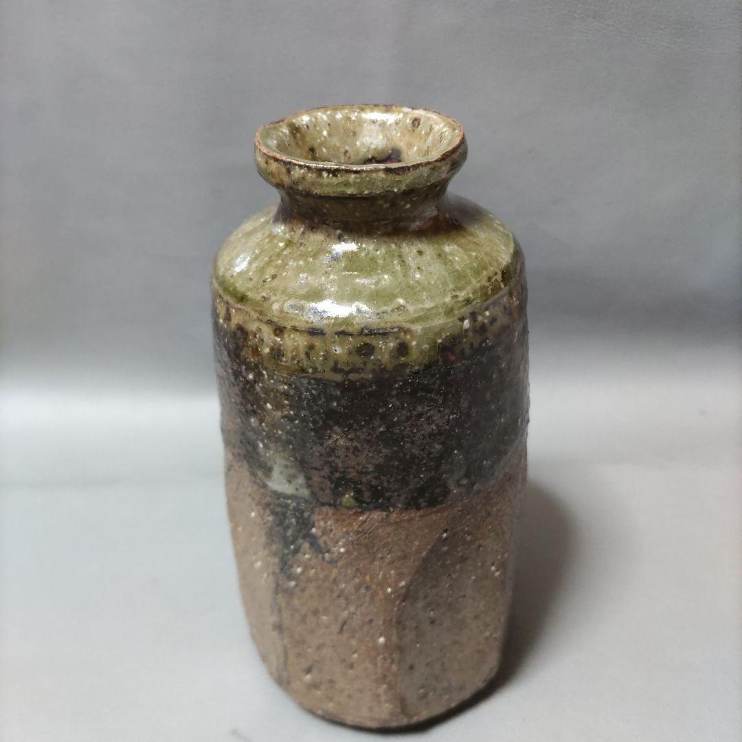 常滑焼　灰釉花入