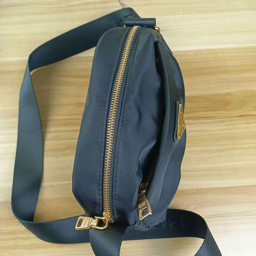 PRADA ノベルティ ブラック ショルダーバック ナイロン prd5