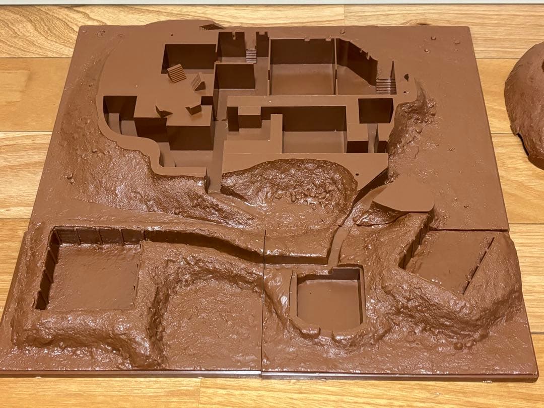 アリイ 1/72 ミリタリー秘密指令基地 シェルタータイプ 未組立 プラモデル