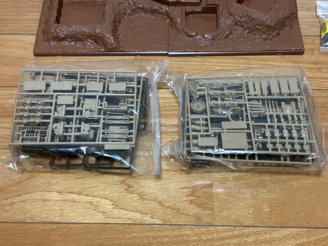 アリイ 1/72 ミリタリー秘密指令基地 シェルタータイプ 未組立 プラモデル