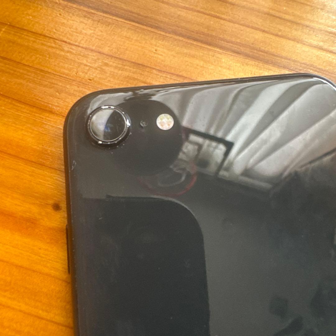 iPhoneSE第2世代 SE2 64GB SIMフリー　本体