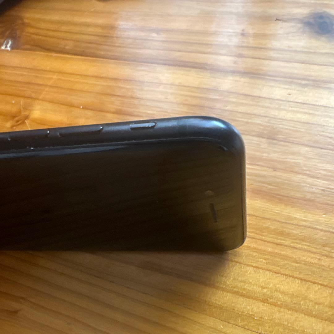 iPhoneSE第2世代 SE2 64GB SIMフリー　本体