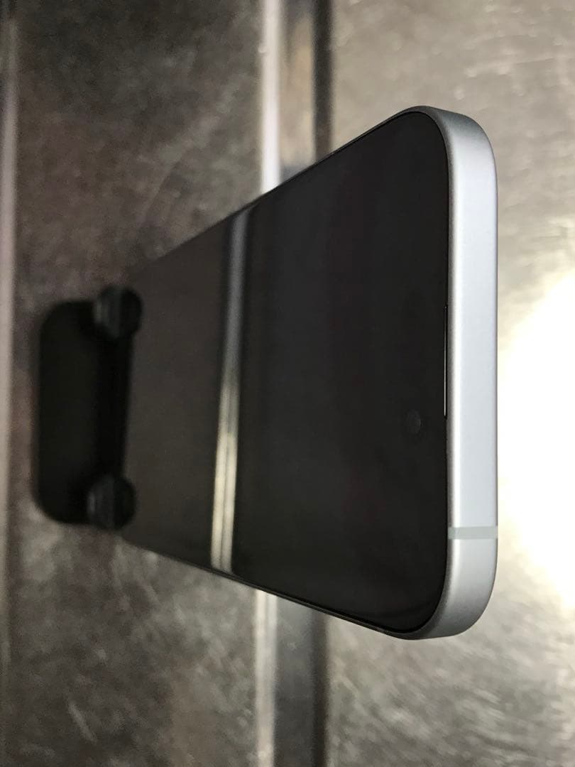 【美品】iPhone 15 ブルー SIMフリー版 128GB MTML3J/A