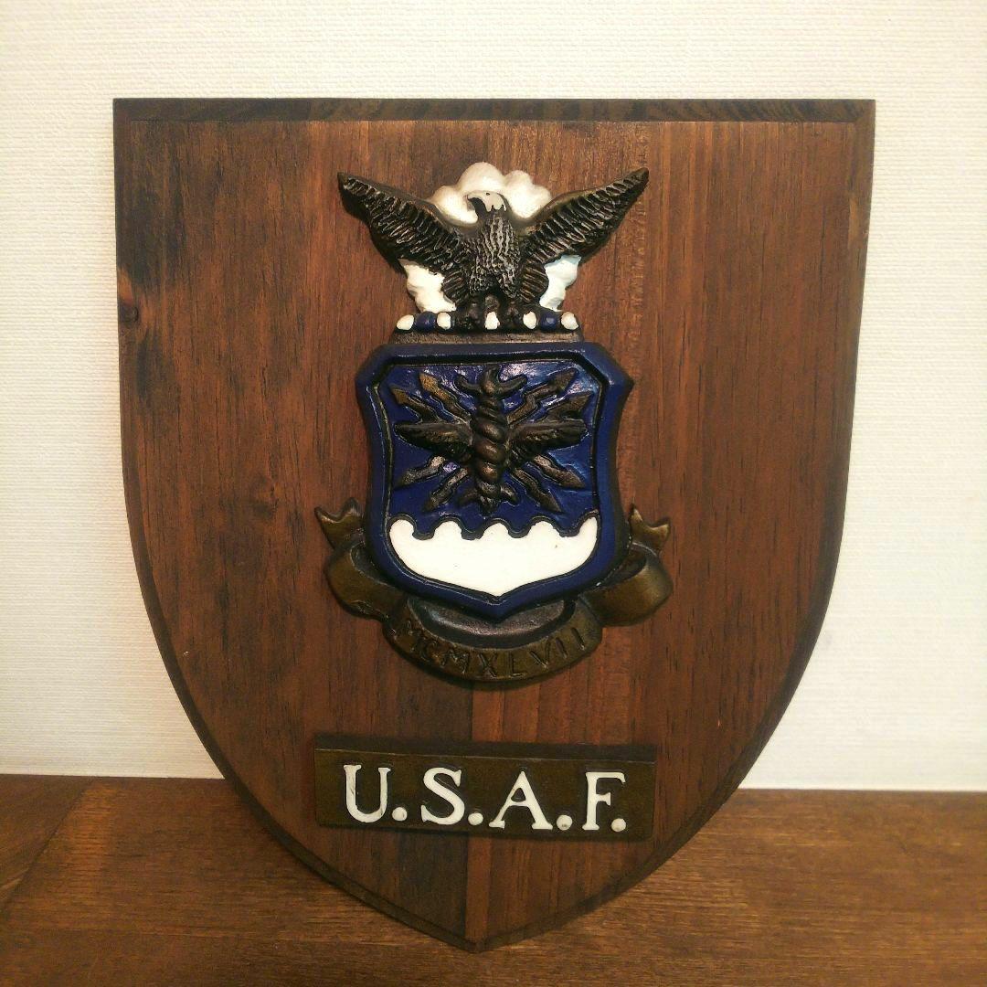 ヴィンテージ US Navy エンブレム 木製 盾 手彫り 英国製