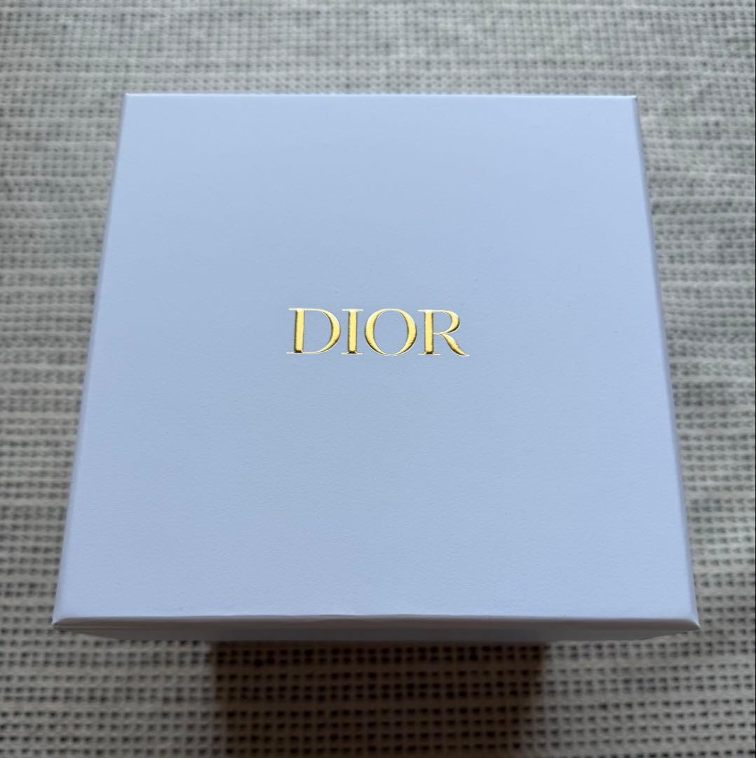 Dior スノードーム 2026 ノベルティ 未使用　代官山オープン記念