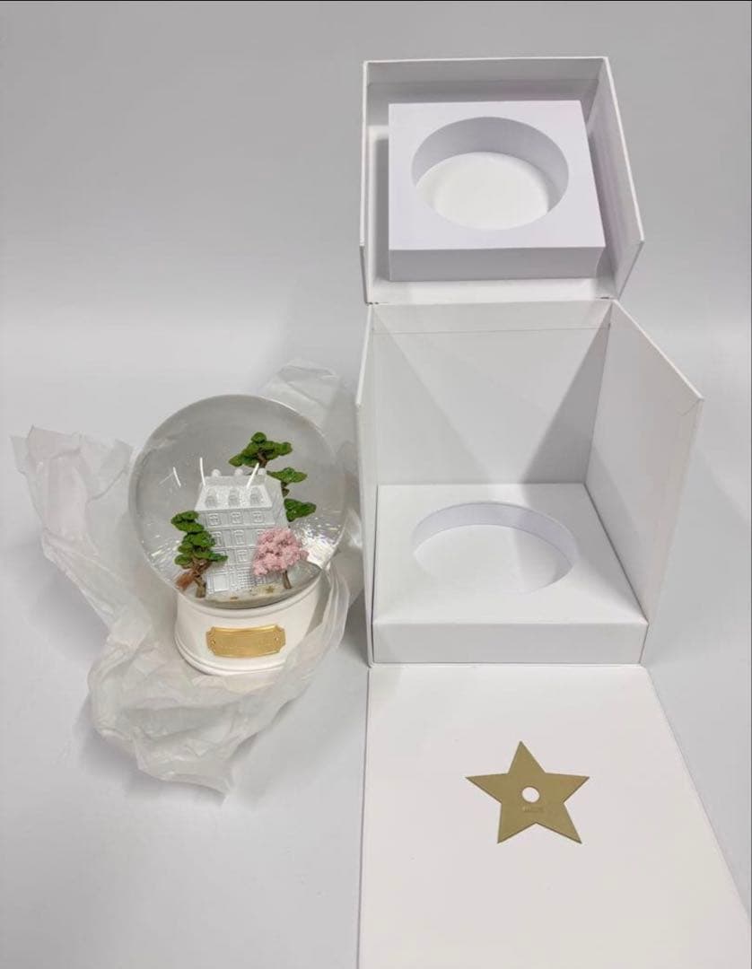 Dior スノードーム 2026 ノベルティ 未使用　代官山オープン記念