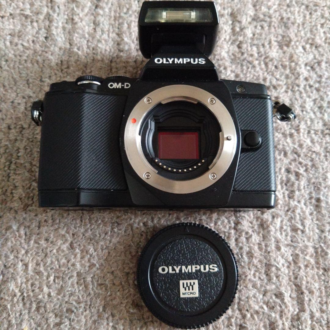 OLYMPUS OM-D E-M5 本体