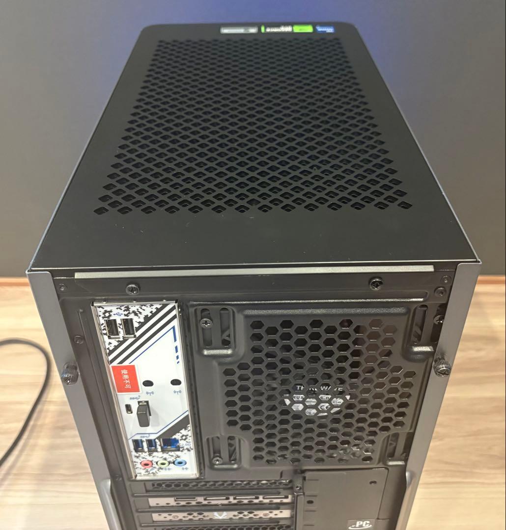 えりむ　様RTX4070　GALLERIA ゲーミングpc i7 13700F