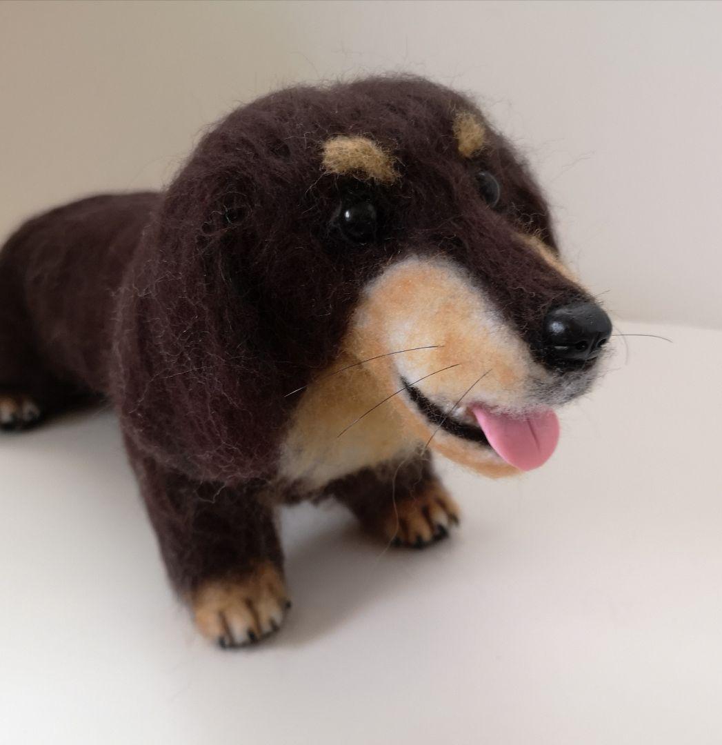 ミニチュアダックスフンド◆ハンドメイド　羊毛フェルト　犬　お座り　36cm
