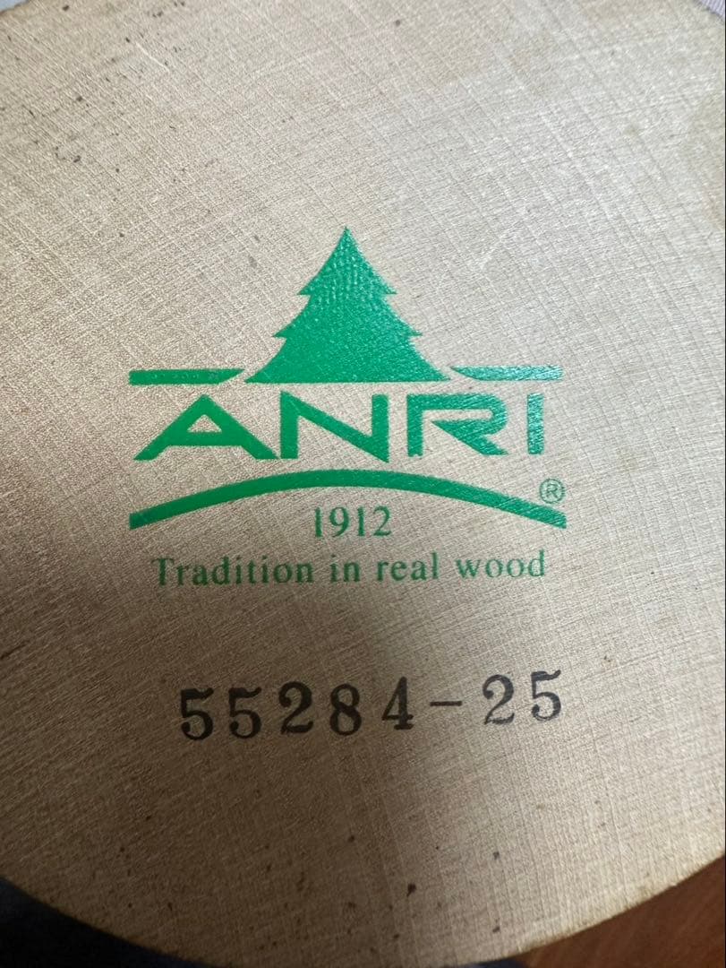 ANRI 木製子供と羊の彫刻