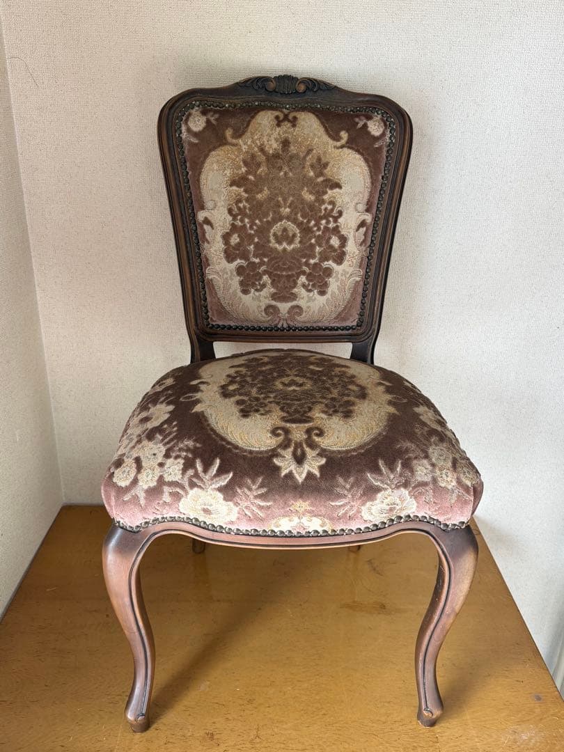 自宅保管品 karimoku ダイニングチェア 金華山 鋲打ち 椅子 イス