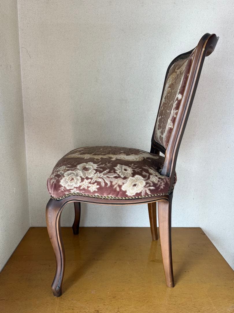 自宅保管品 karimoku ダイニングチェア 金華山 鋲打ち 椅子 イス