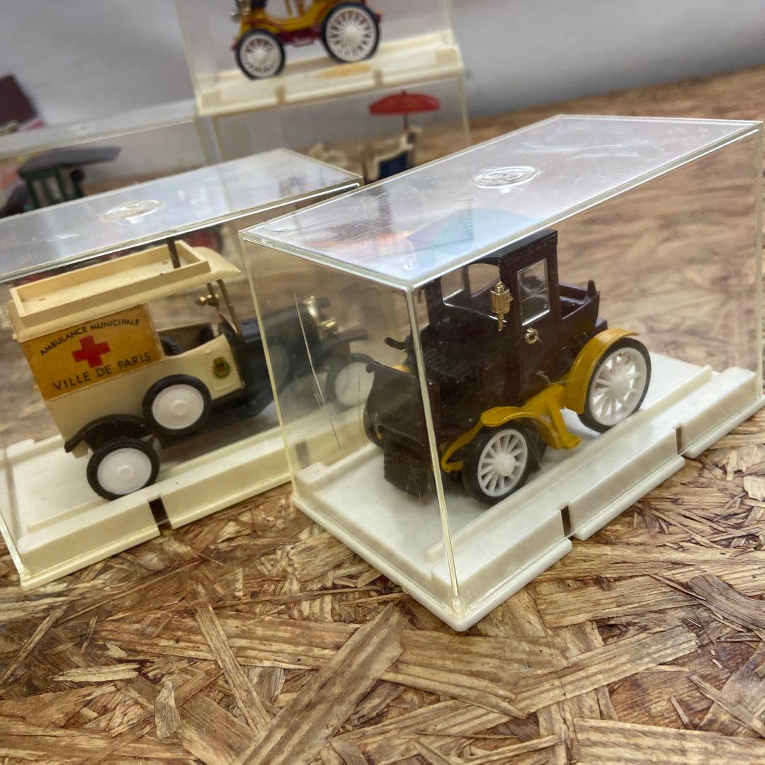 フランスサフィール製のミニカー　セット