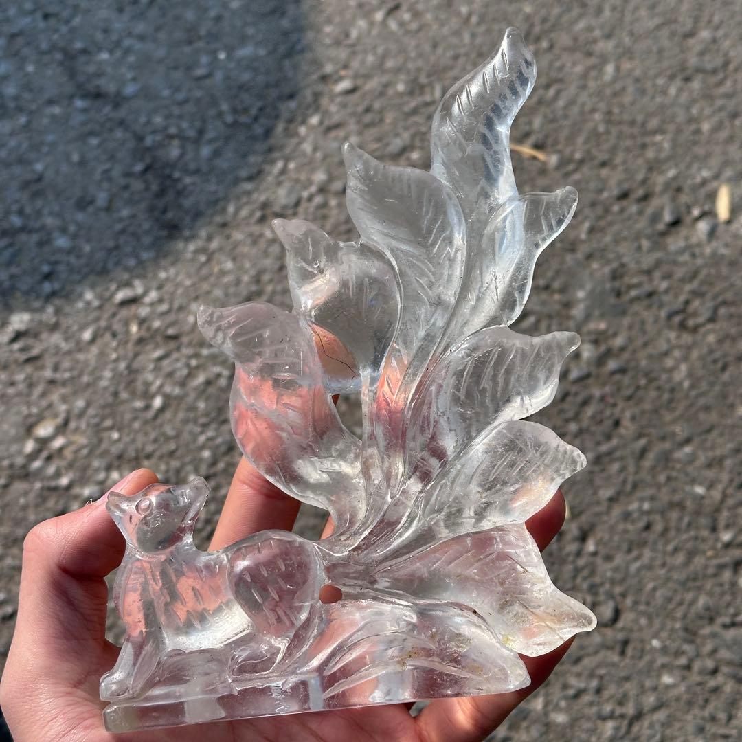 天然石水晶の九尾狐　置物　彫り物G.265