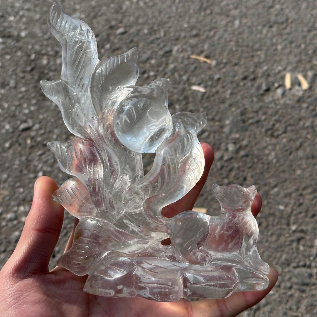 天然石水晶の九尾狐　置物　彫り物G.265