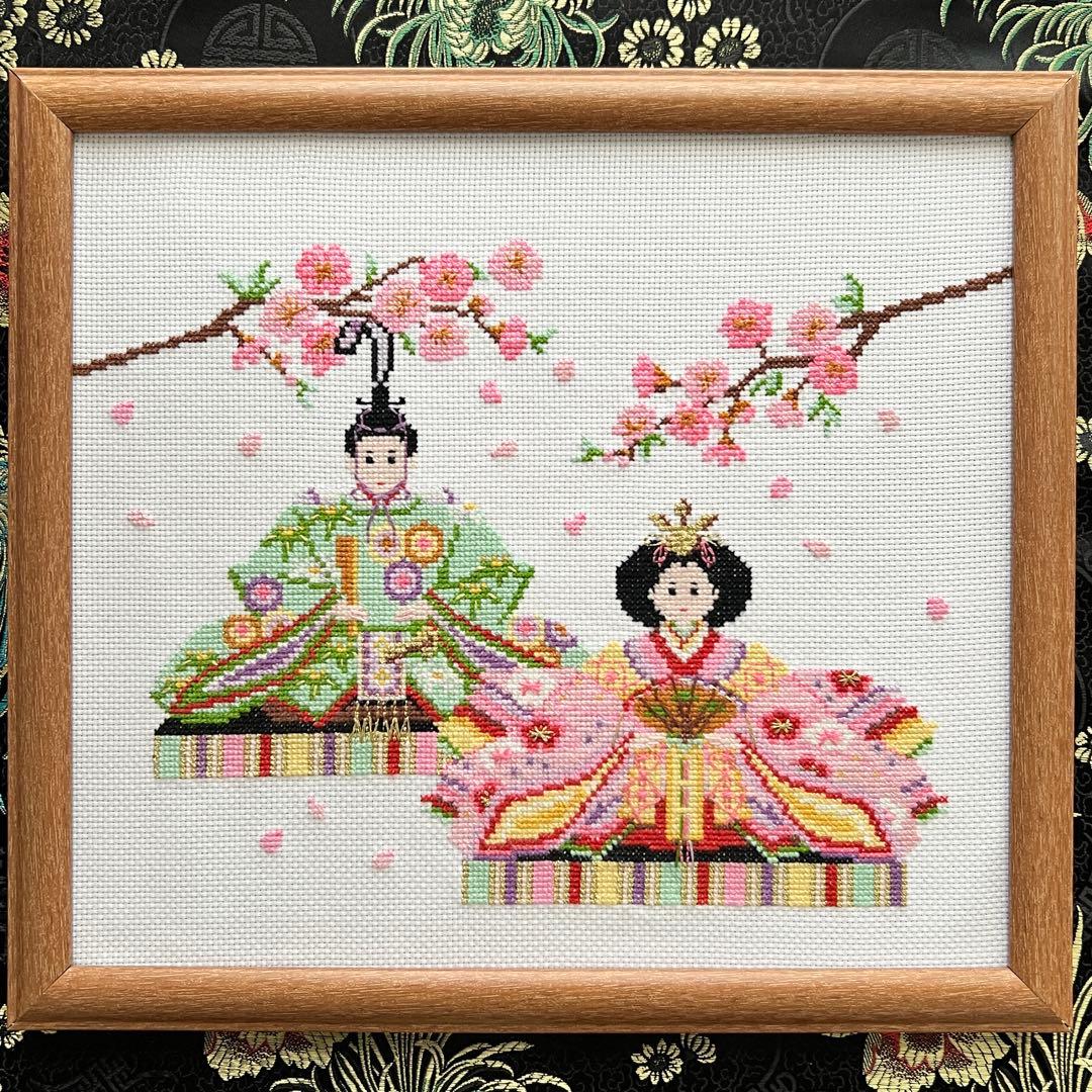 【完成品】クロスステッチ　桃の花とお雛様