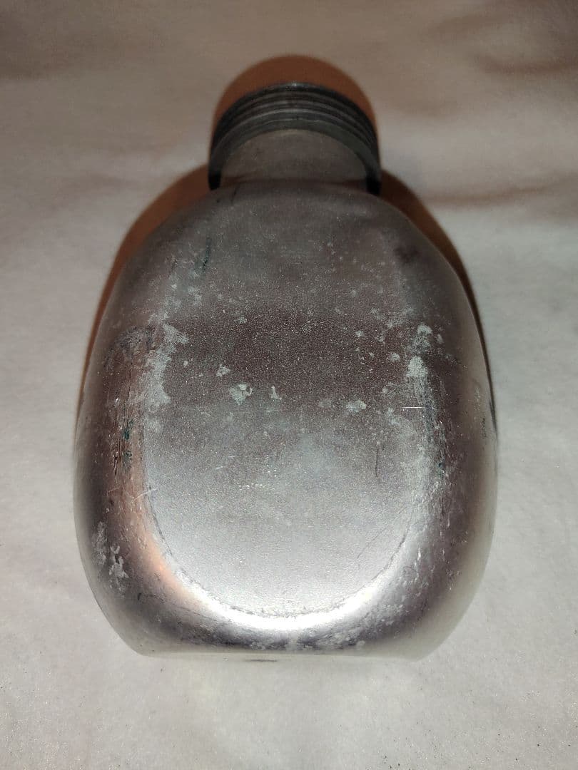 西ドイツ軍　BGS 国境警備隊　水筒　BGS刻印　ドイツ軍 キャンティーン