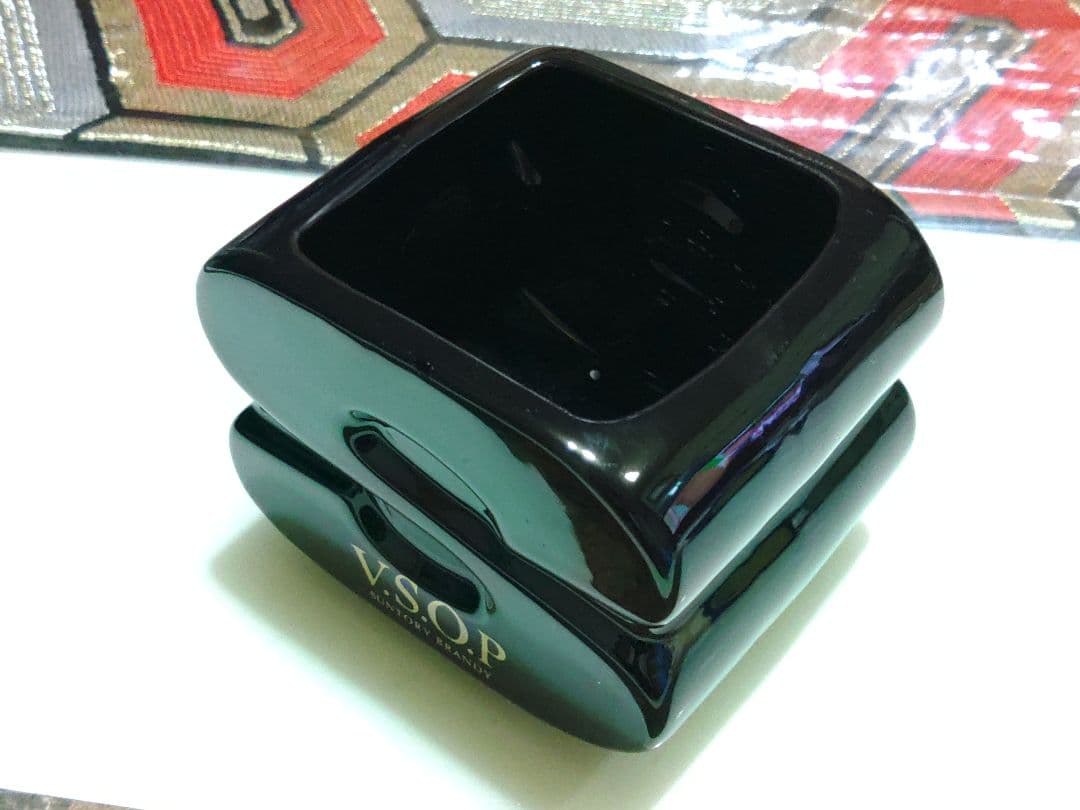サントリー　ブランデーVSOP　ノベルティ　陶器製小物入れ　かわいい　当時物