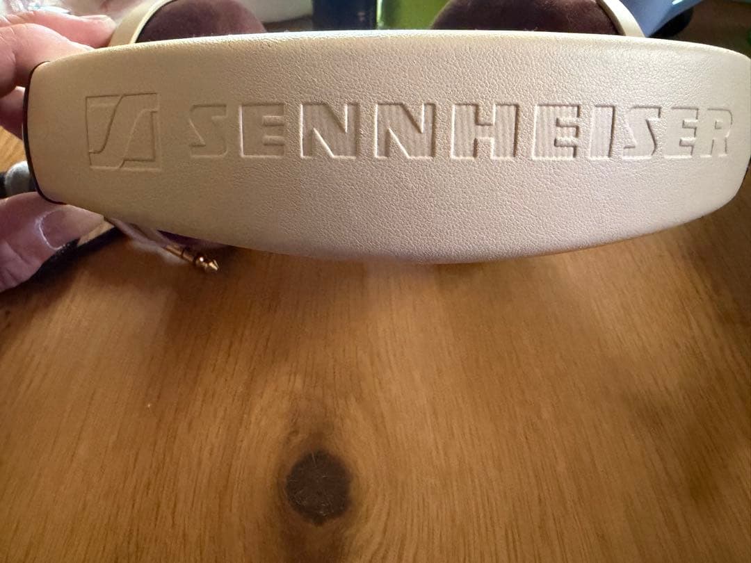 Sennheiser 有線ヘッドホン アイボリー/ブラウン　HD598