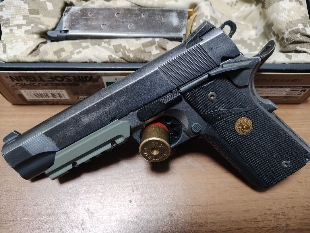 中古東京マルイガスブローバックハンドガン　コルトガバメントMEU塗装カスタム品