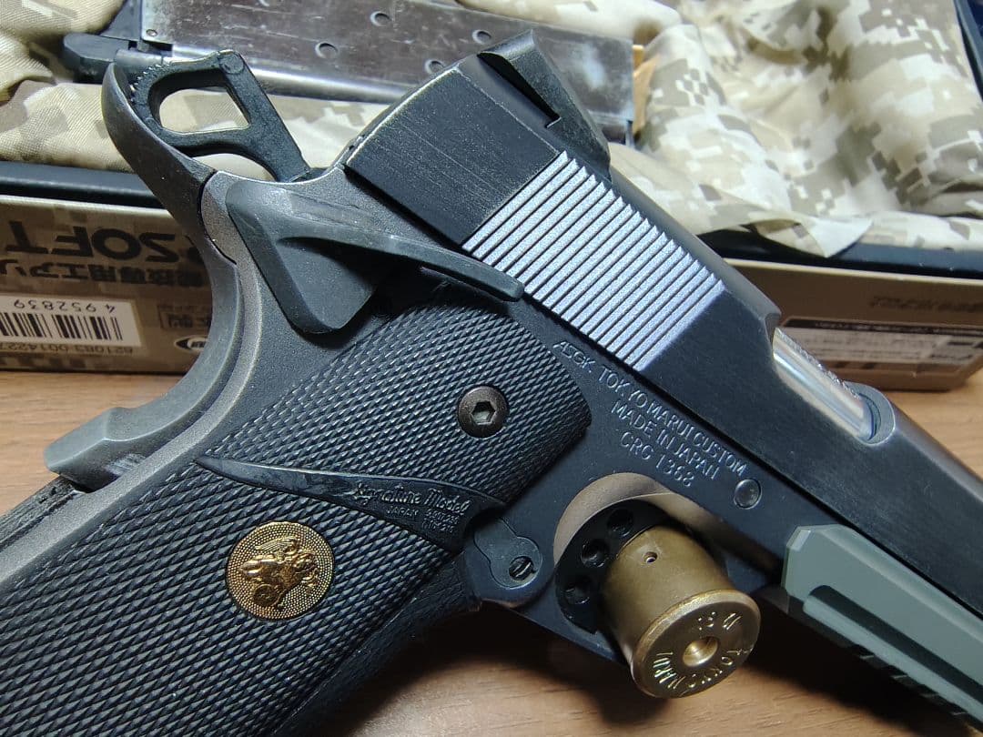 中古東京マルイガスブローバックハンドガン　コルトガバメントMEU塗装カスタム品