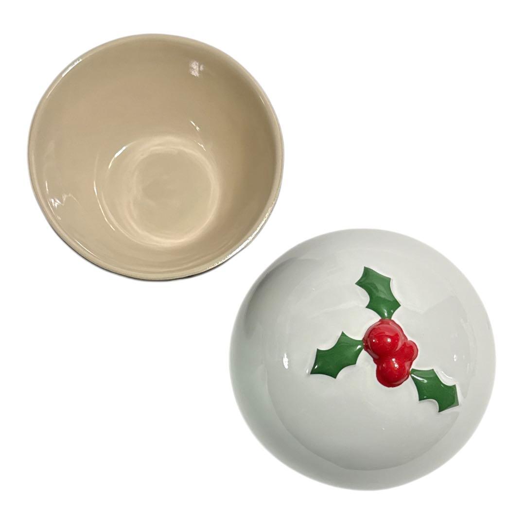 ルクルーゼ　新品　クリスマスプディング　菓子入れ