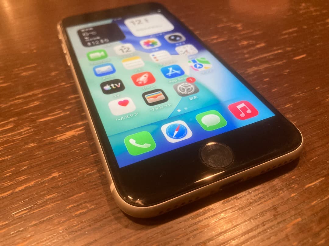 iPhone SE2 128GB ホワイト