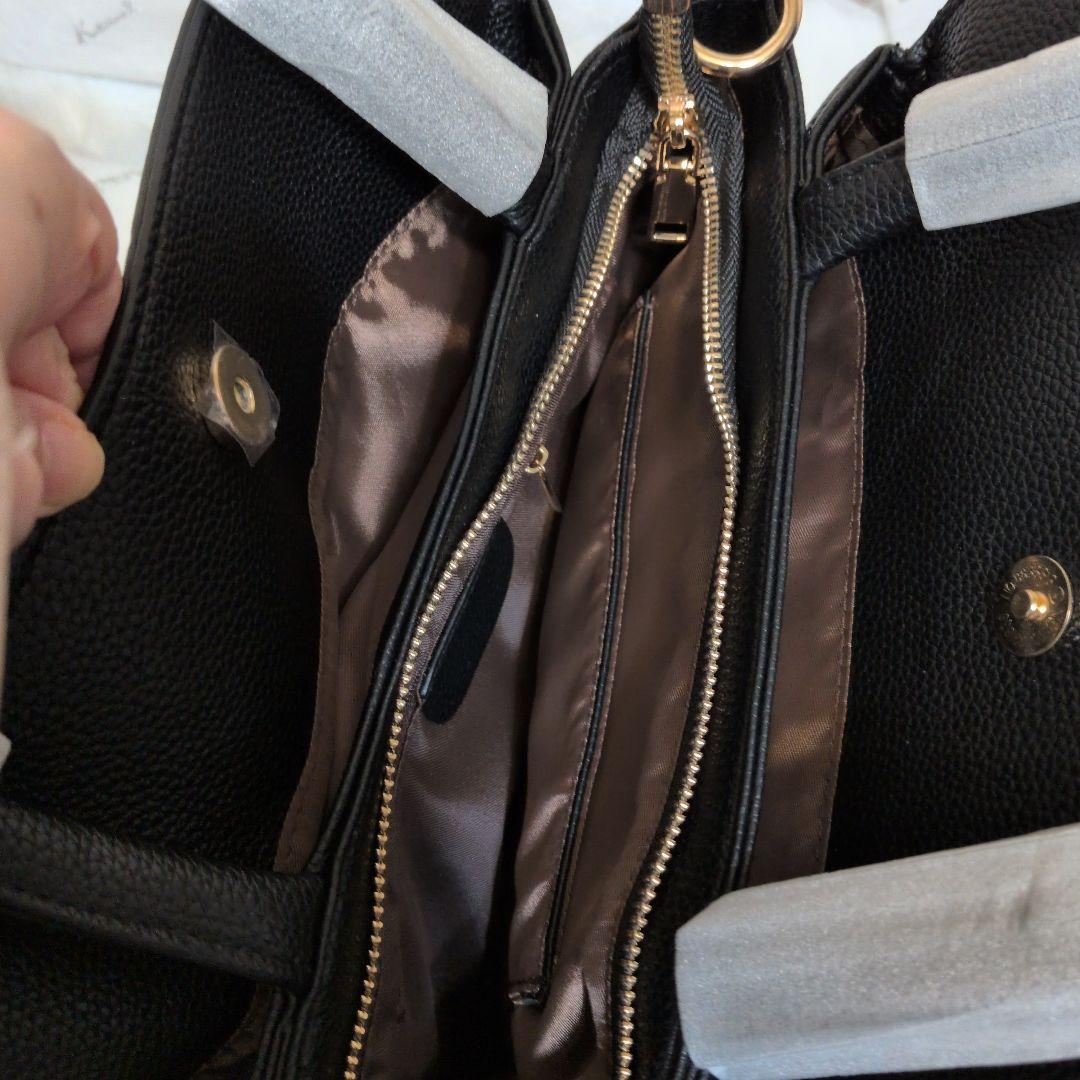 新品未使用　カメリア社外品バッグ　CHANELノベルティチャーム　カード付