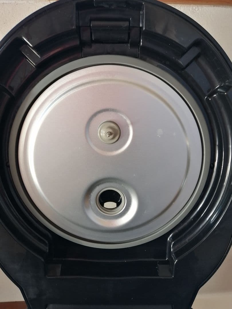 TIGER 炊飯器 JKN-R1型　ブラック 5.5合炊き　本土鍋