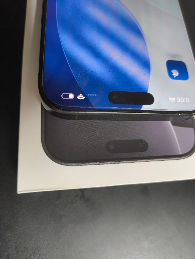 ベゼル傷iPhone16promax 256GB 本体　apple care +