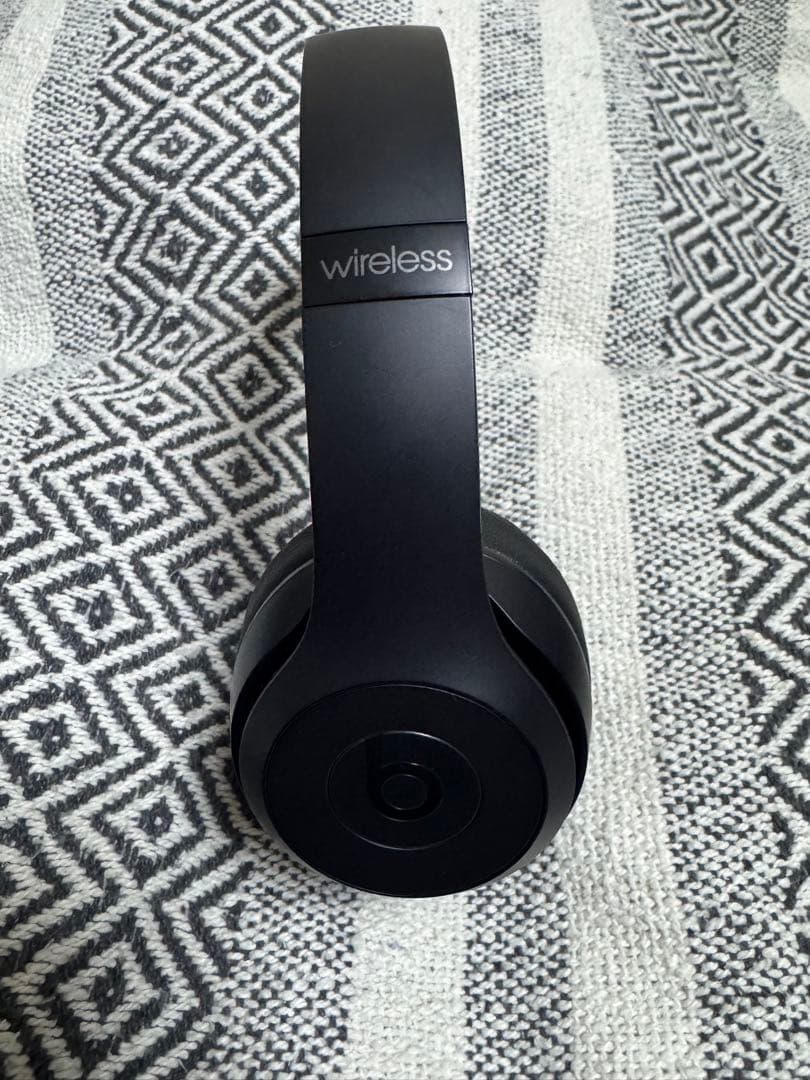 Beats Solo 3 ワイヤレスヘッドホン キャリングケース付き