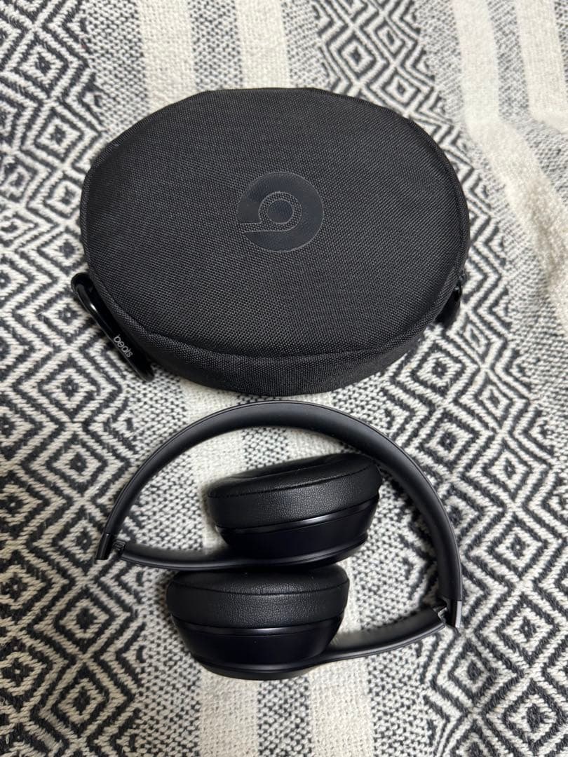 Beats Solo 3 ワイヤレスヘッドホン キャリングケース付き