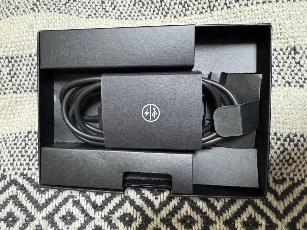 Beats Solo 3 ワイヤレスヘッドホン キャリングケース付き