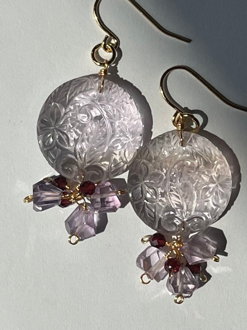 ＊14kgf ピンクアメジスト プルメリアリーフカービング ピアス