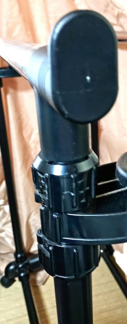 キャスター付きハンガーラック　2本掛け　完成品　金属製丈夫ブラック