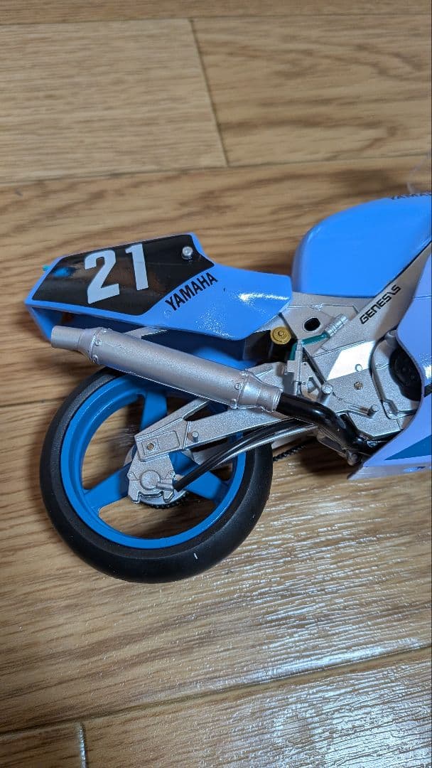 YAMAHA FZR 750 TECH21 1/12スケール