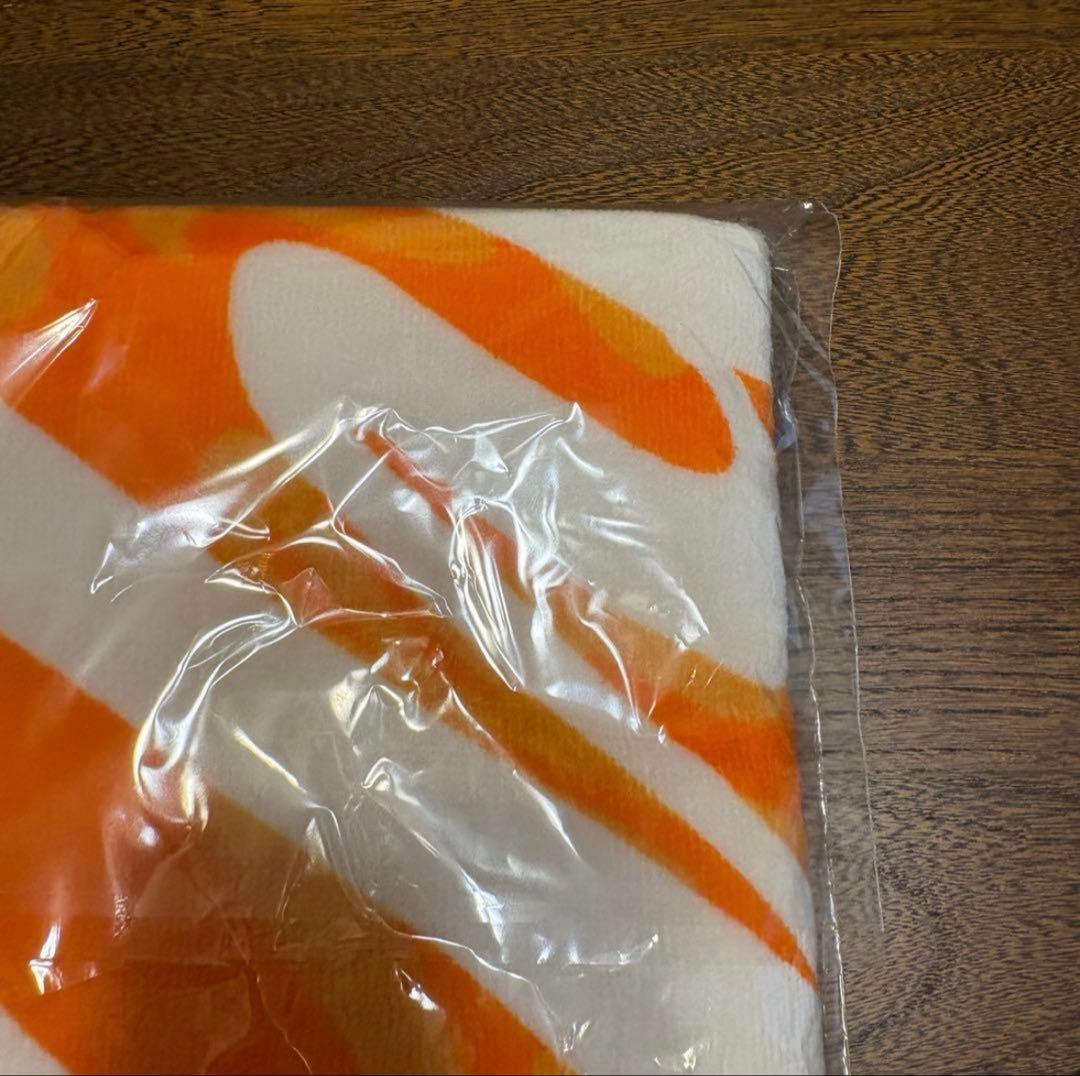 Fes 2024 優里　ロゴ入りフード付きタオル オレンジ