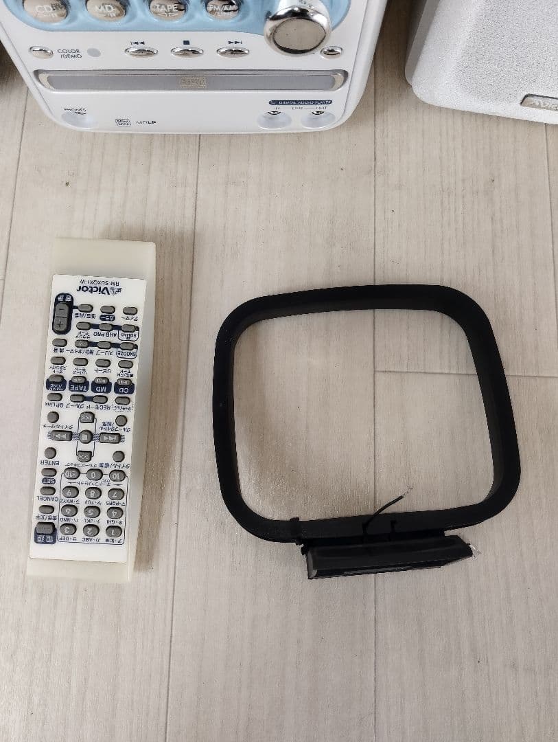 ①Victor CA-UXQX1　コンポ