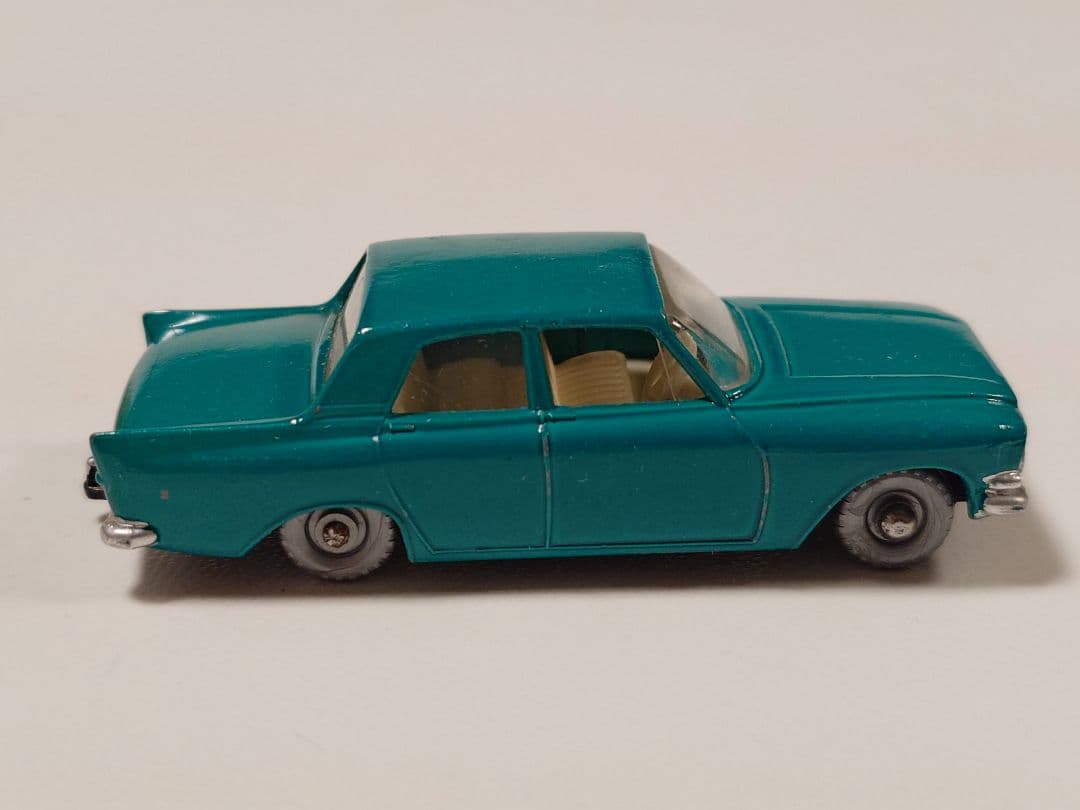 MATCHBOX 　No.33 FORD ZEPHYR Ⅲ