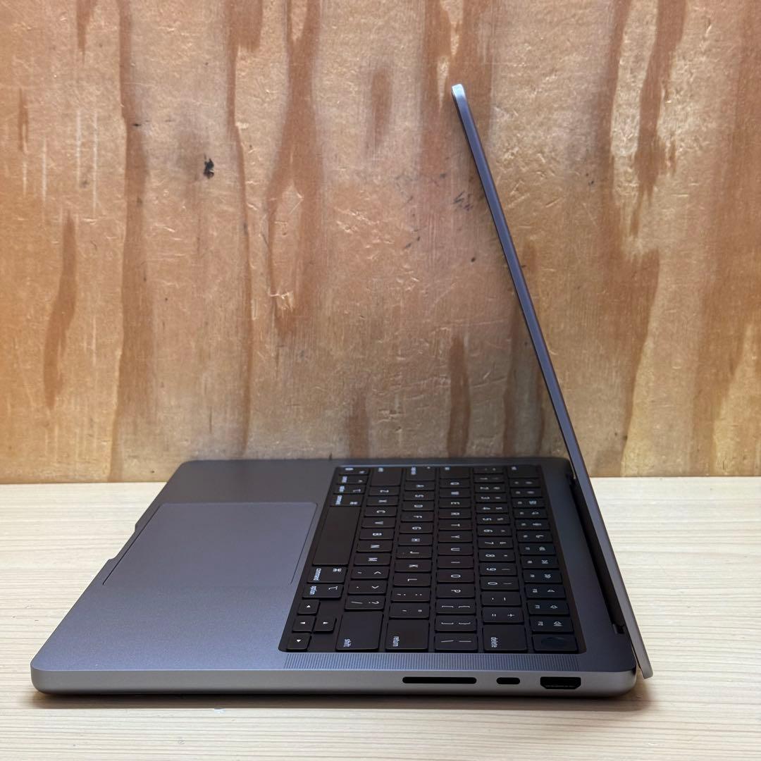 MacbookPro M1 Pro 2021 32GB SSD1TB充放電64回