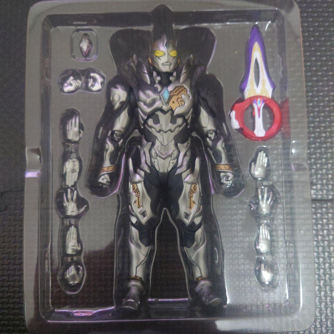 開封美品 S.H.Figuarts トリガーダーク