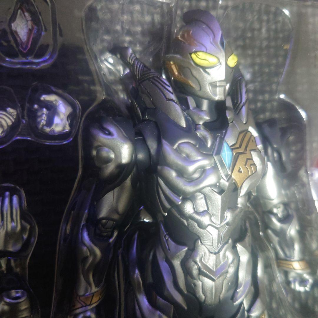 開封美品 S.H.Figuarts トリガーダーク