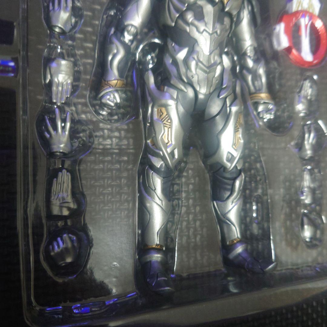 開封美品 S.H.Figuarts トリガーダーク