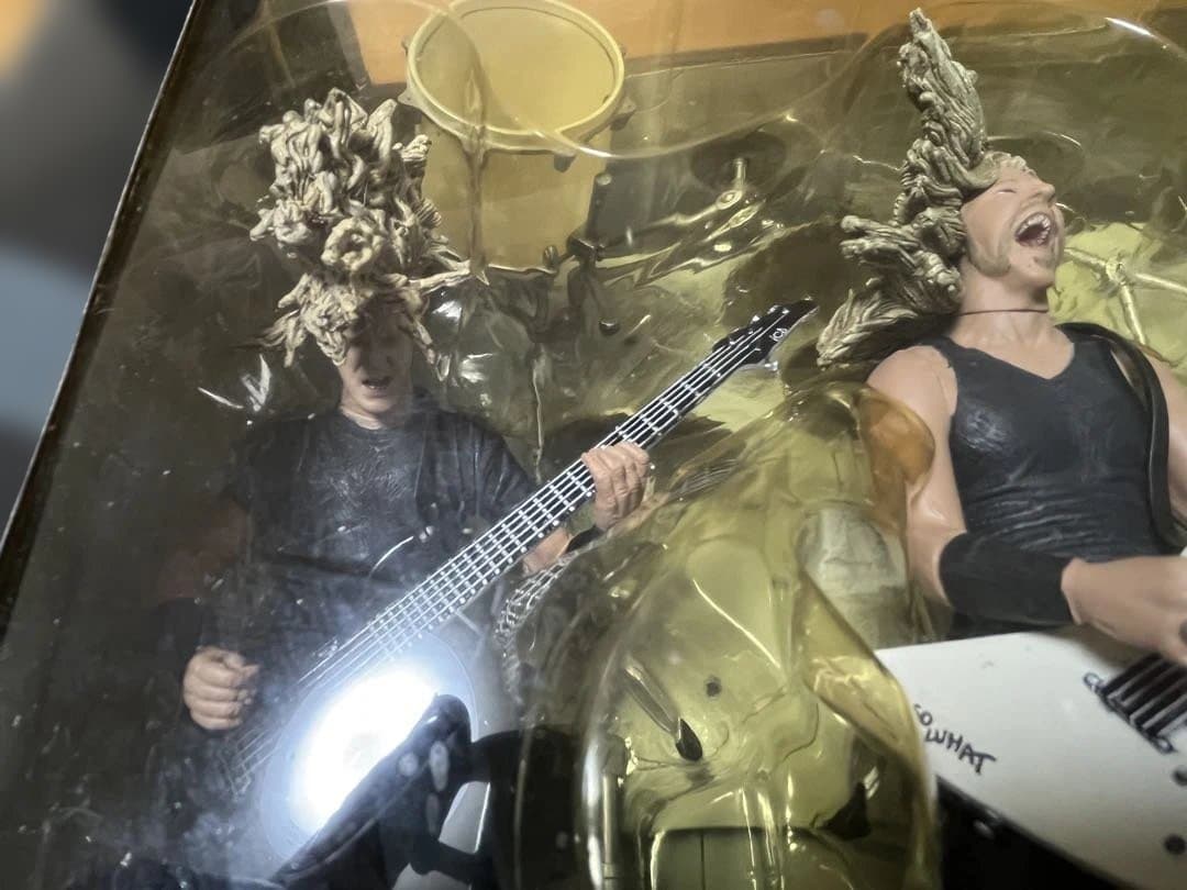 LLICA メタリカ マクファーレントイズフィギュア 未開封