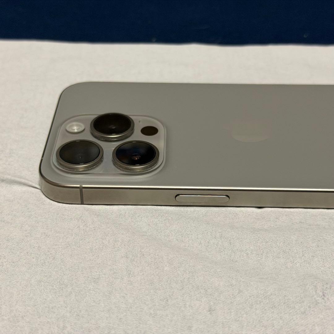 iPhone15 Pro 128GB ナチュラルチタニウム SIMフリー 美品