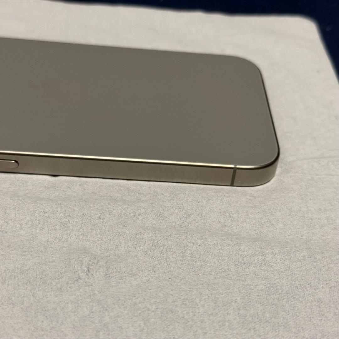 iPhone15 Pro 128GB ナチュラルチタニウム SIMフリー 美品