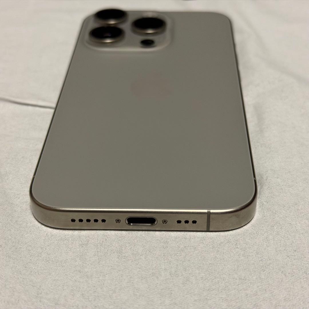 iPhone15 Pro 128GB ナチュラルチタニウム SIMフリー 美品