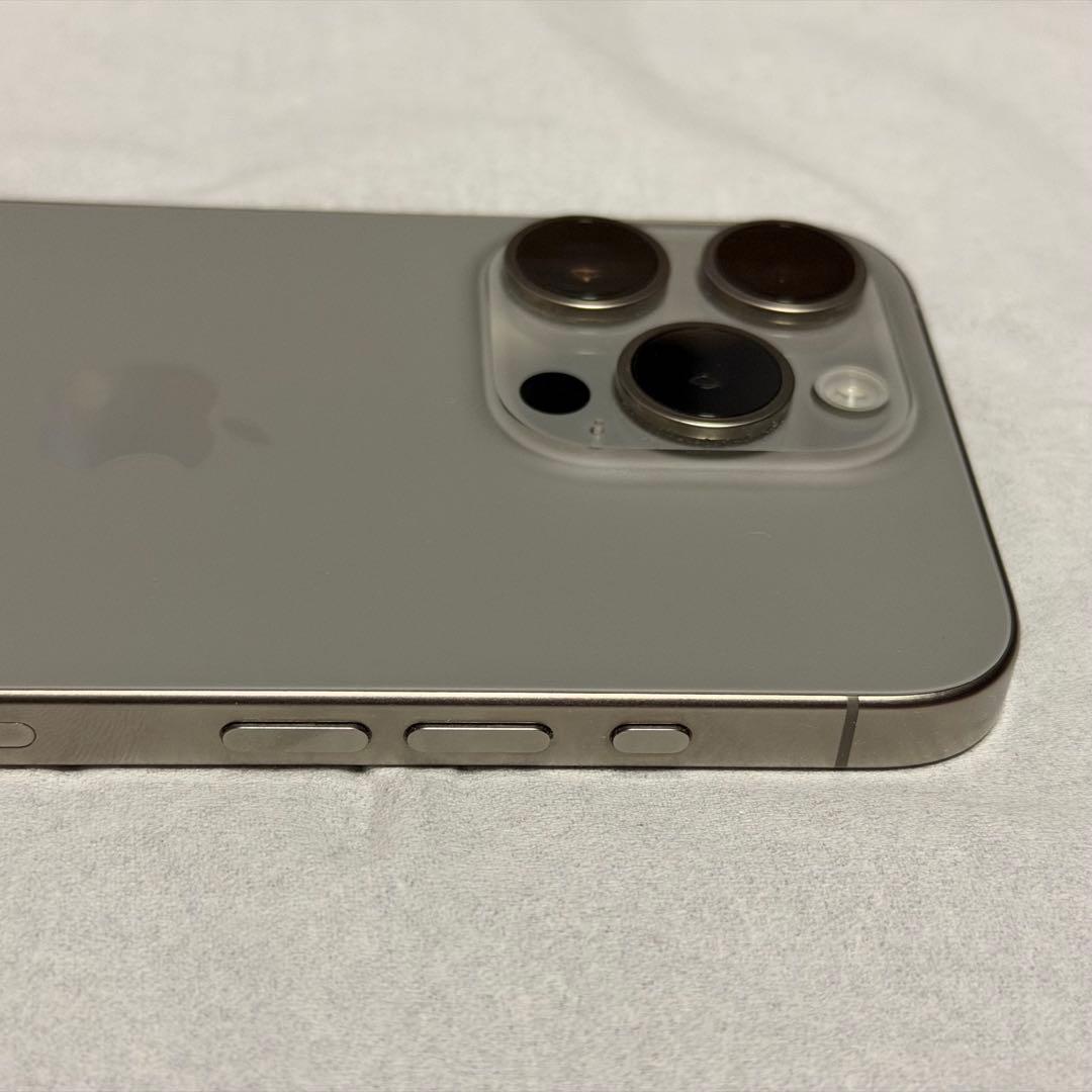 iPhone15 Pro 128GB ナチュラルチタニウム SIMフリー 美品