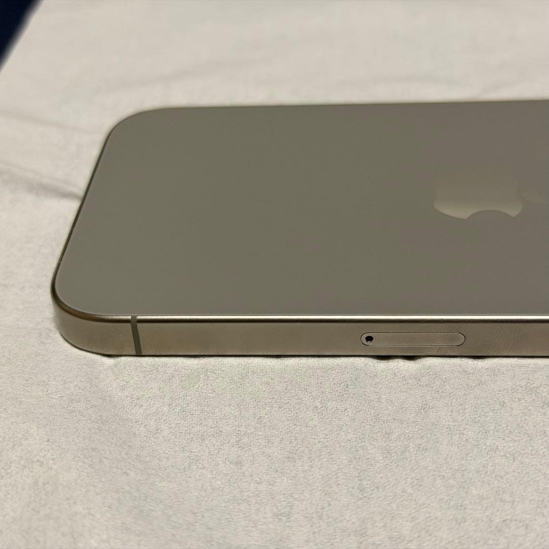iPhone15 Pro 128GB ナチュラルチタニウム SIMフリー 美品